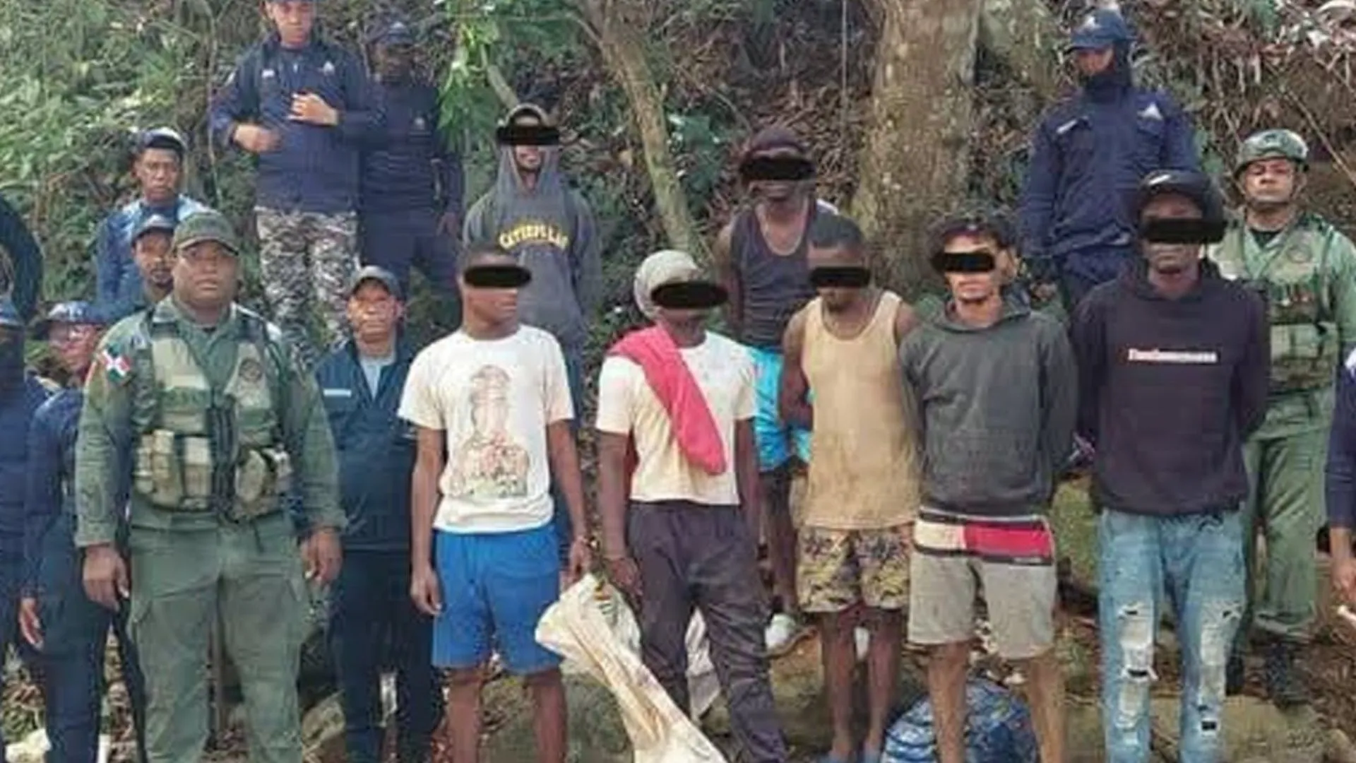 Siete detenidos en operativo contra minería ilegal en Área Protegida Loma 7 Picos